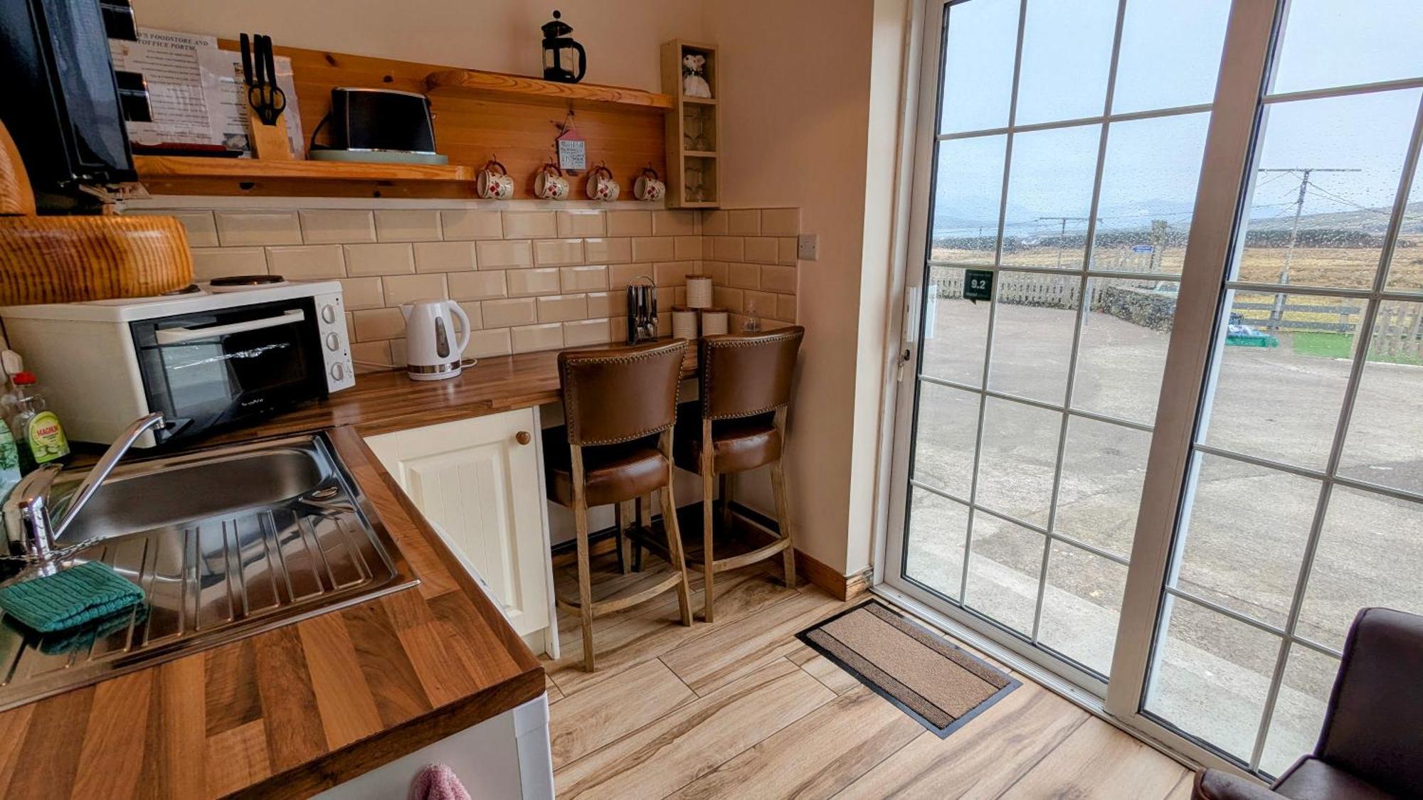 Skellig View Bluebell Rose & The Kerry Cliffs Apartment Portmagee Exterior photo